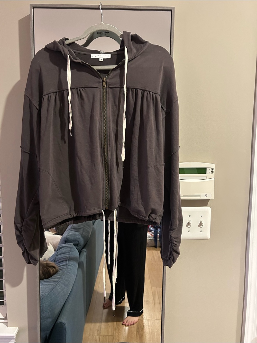 Young Fabulous & Broke YFB Hoodie Size Small Gray Full Zip Sweatshirt Comfy